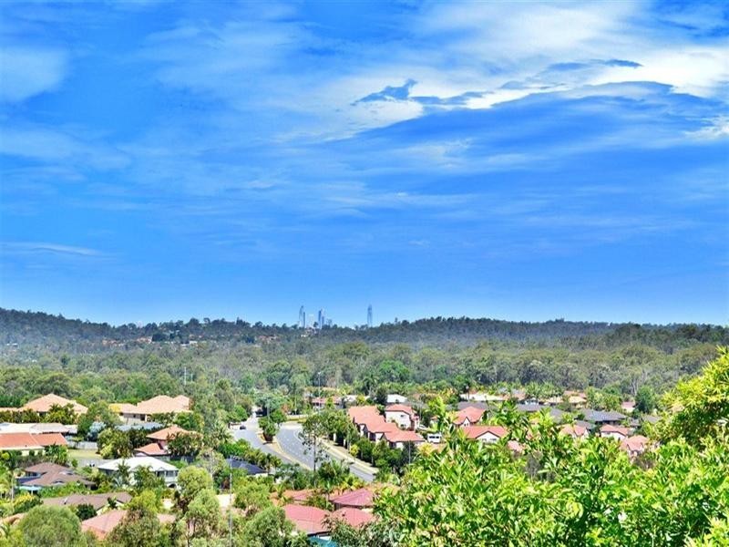 23 Midway Terrace, Pacific Pines QLD 4211
