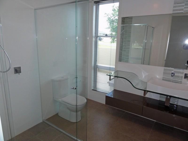 Pacific Pines QLD 4211