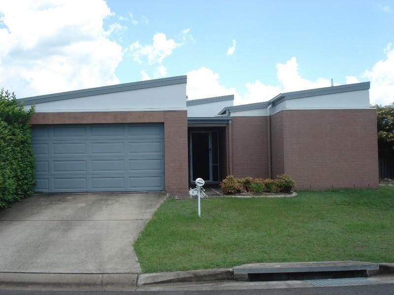 6 Ridgewood Close, Pacific Pines QLD 4211