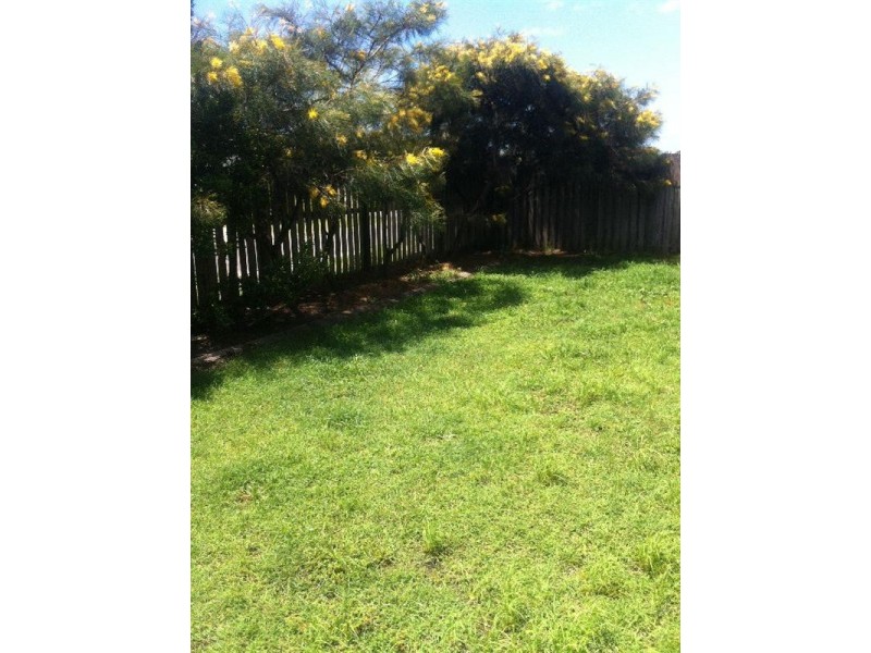 6 Ridgewood Close, Pacific Pines QLD 4211