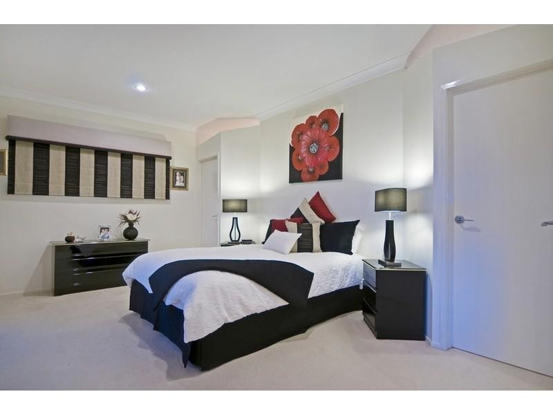 34 272, Coombabah QLD 4216