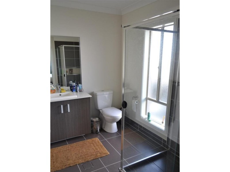 Pacific Pines QLD 4211