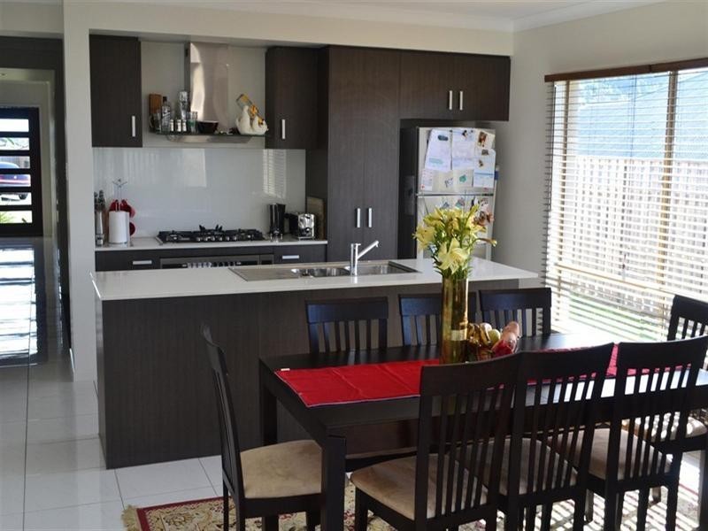 Pacific Pines QLD 4211