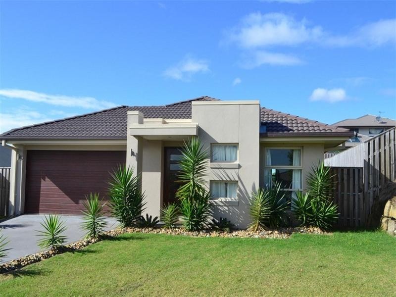 Pacific Pines QLD 4211