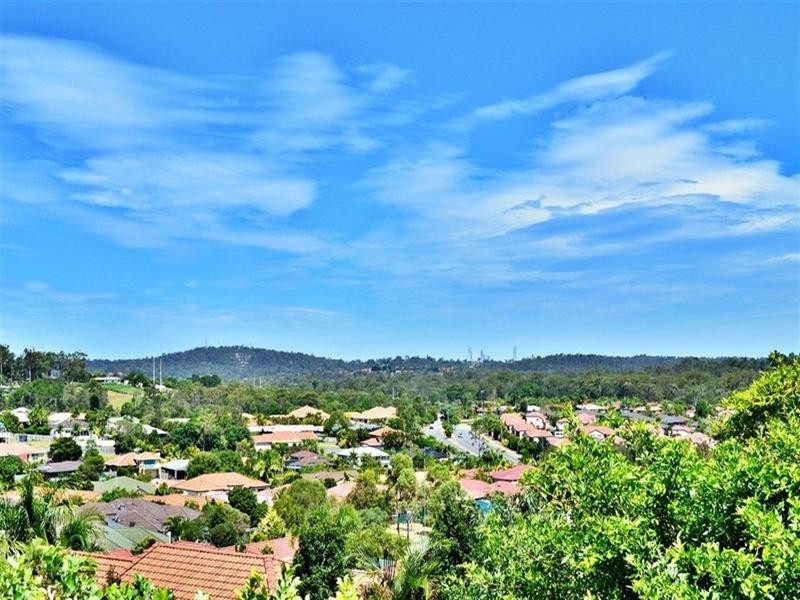 23 Midway Terrace, Pacific Pines QLD 4211