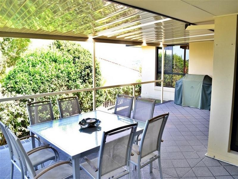 23 Midway Terrace, Pacific Pines QLD 4211