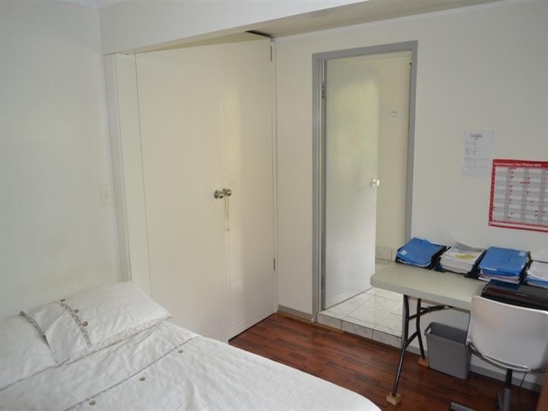 Pacific Pines QLD 4211