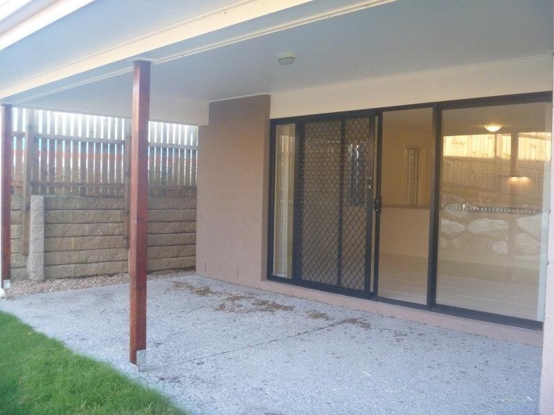 30 Rise Circuit, Pacific Pines QLD 4211