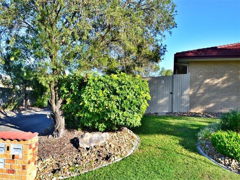 1/8 Fonda Place, Oxenford QLD 4210