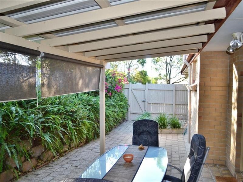 1/8 Fonda Place, Oxenford QLD 4210