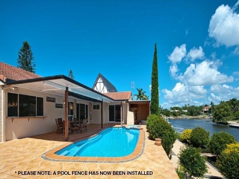 32 Conifer Crescent, Broadbeach Waters QLD 4218
