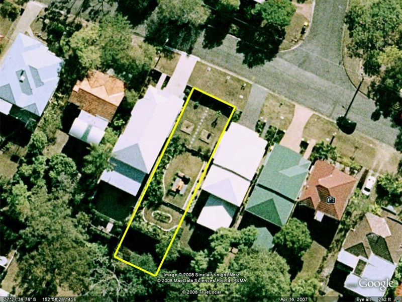 27 Burnham Road, Bardon QLD 4065