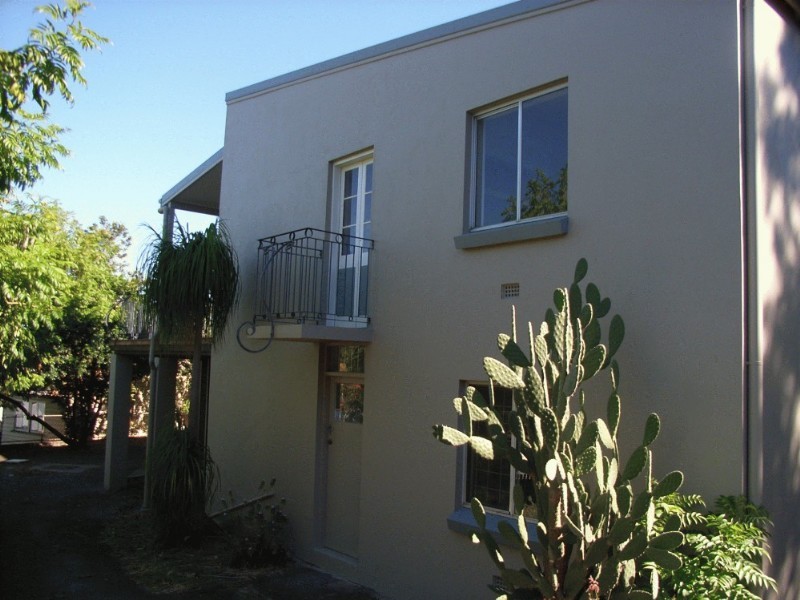 4 Stoneleigh Street, Red Hill QLD 4059