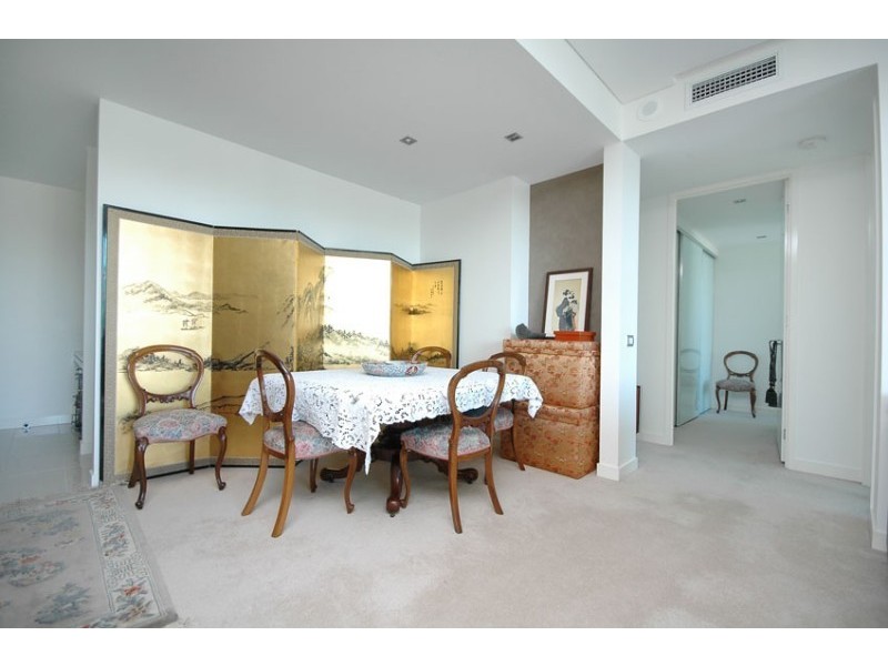 205 Coronation Drive, Milton QLD 4064