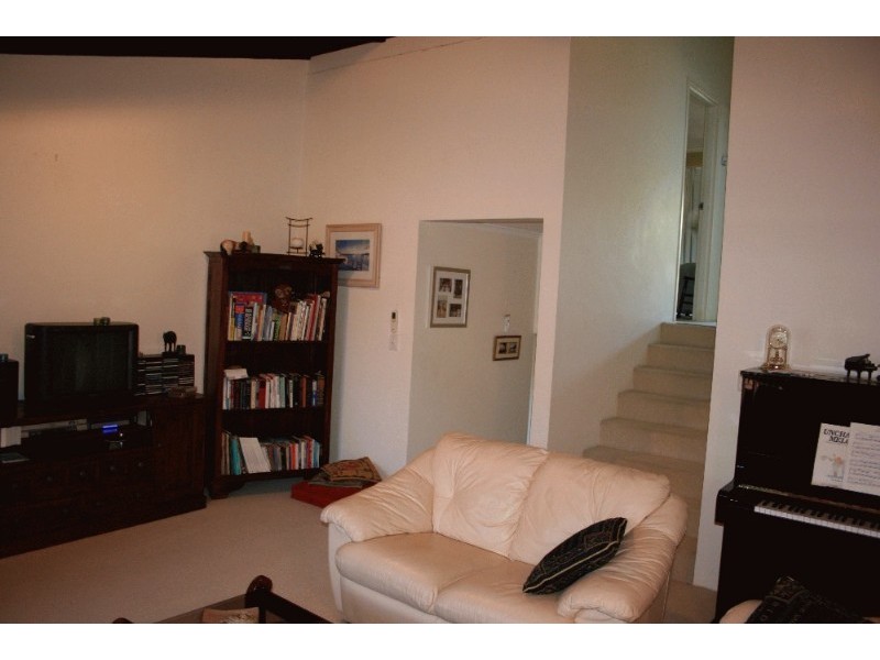 2/25 Bayliss Street, Toowong QLD 4066