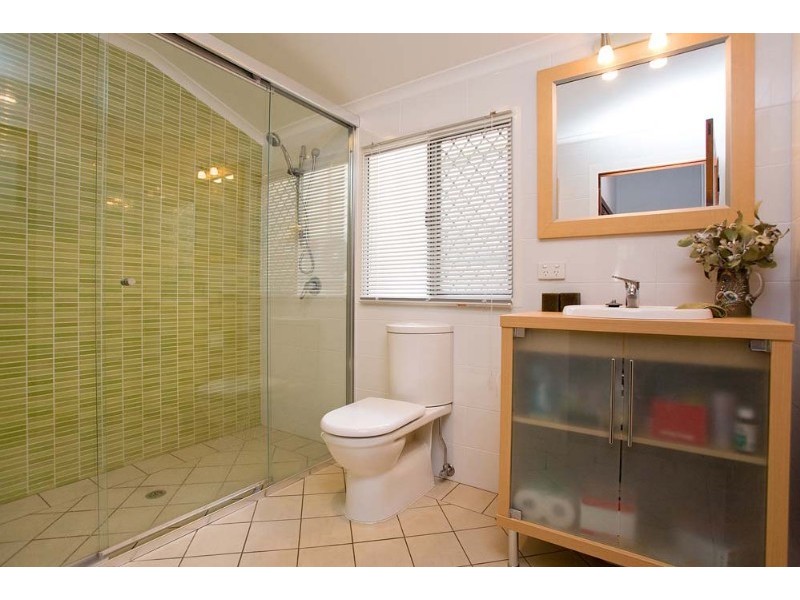 37 Crown Street, Bardon QLD 4065