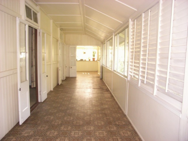 5 Chiswick Road, Bardon QLD 4065