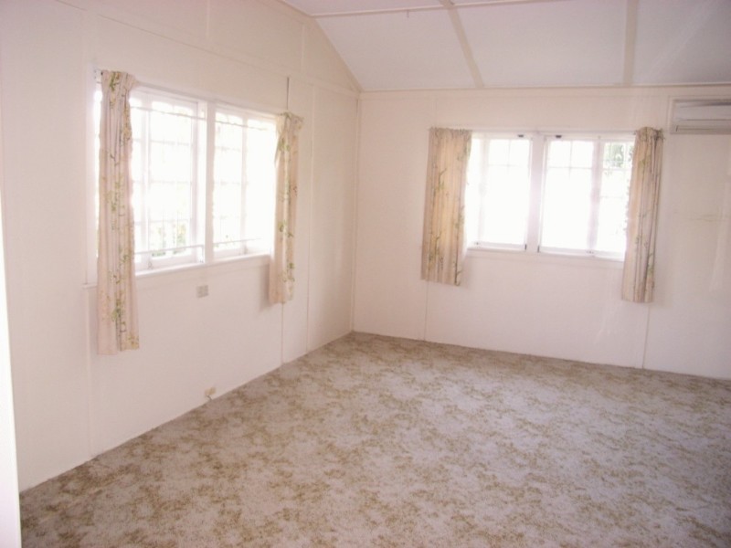 5 Chiswick Road, Bardon QLD 4065