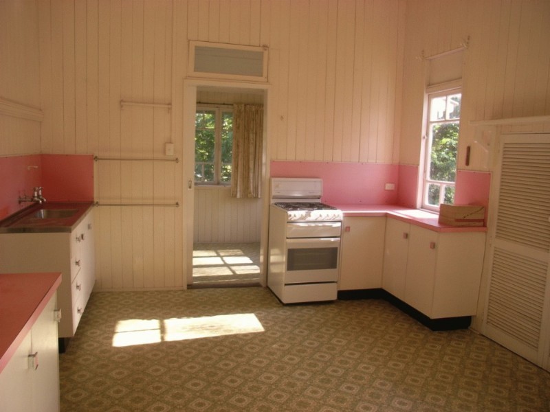 5 Chiswick Road, Bardon QLD 4065