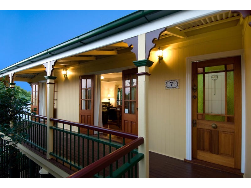 7 Elston Street, Red Hill QLD 4059