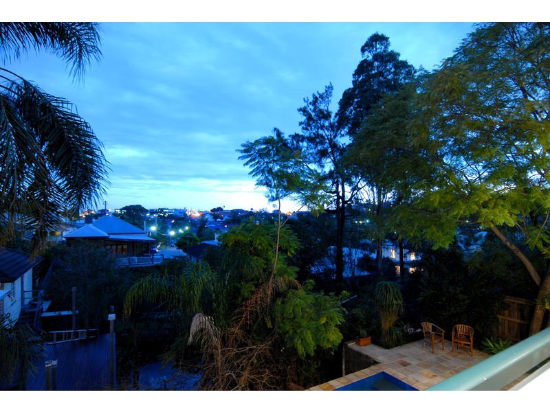 17 O’Connell Place, Red Hill QLD 4059