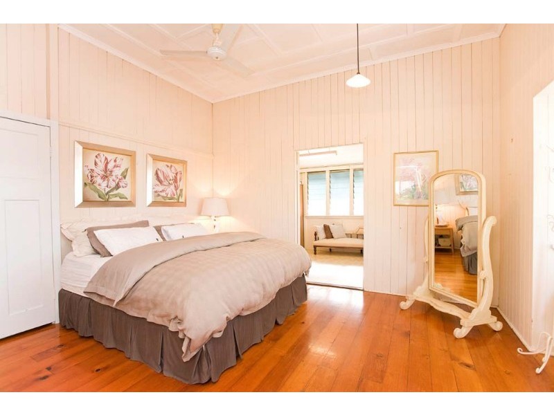 19 Haig Street, Ashgrove QLD 4060