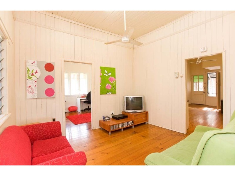 19 Haig Street, Ashgrove QLD 4060