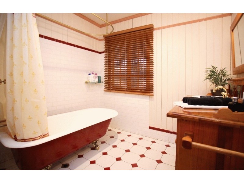 49 Coopers Camp Road, Bardon QLD 4065