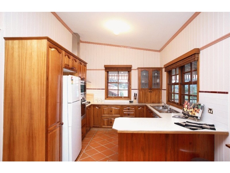 49 Coopers Camp Road, Bardon QLD 4065