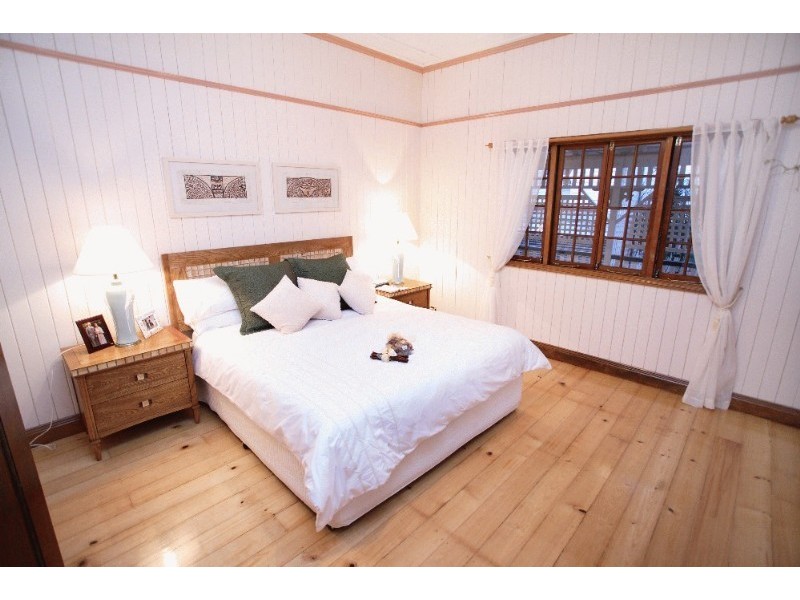 49 Coopers Camp Road, Bardon QLD 4065