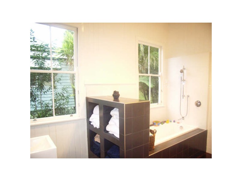 23 Hall Street, Paddington QLD 4064