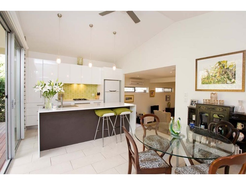 37 Crown Street, Bardon QLD 4065