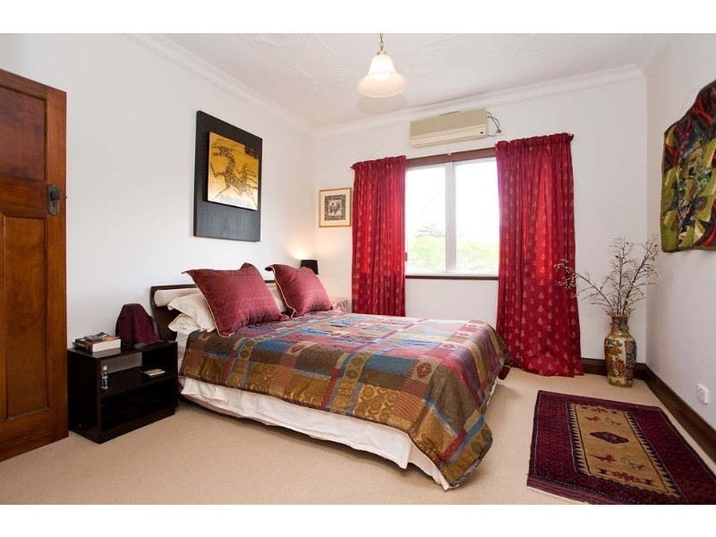 37 Crown Street, Bardon QLD 4065