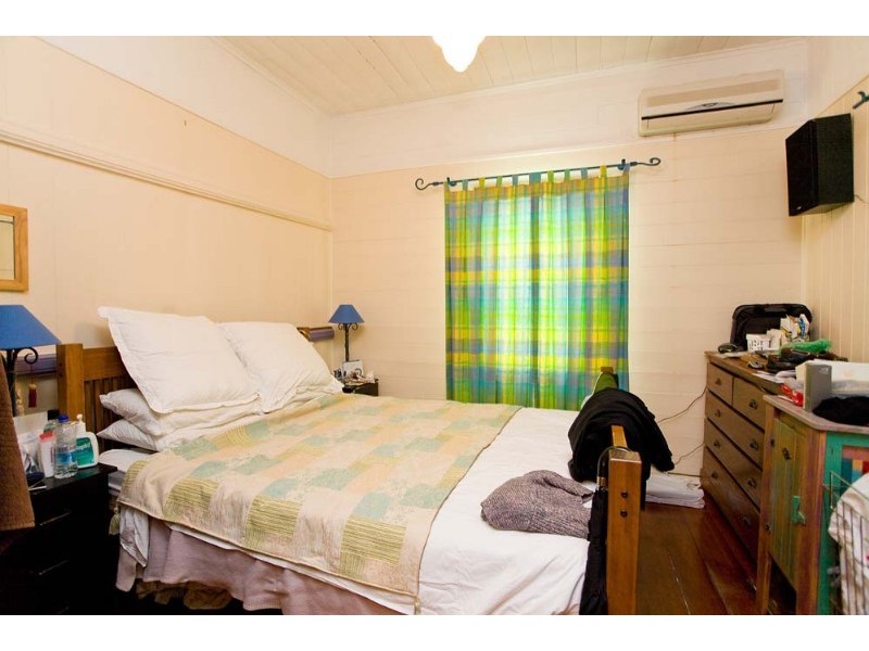 32 Haig Road, Milton QLD 4064