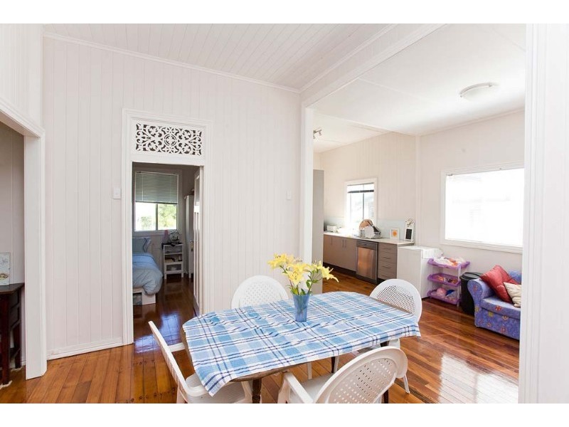 18 Lorimer Terrace, Kelvin Grove QLD 4059