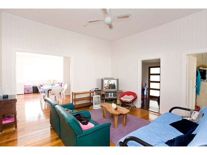 18 Lorimer Terrace, Kelvin Grove QLD 4059