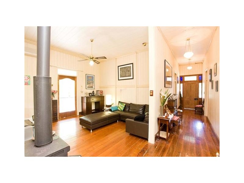 24 Findlay Street, Ashgrove QLD 4060