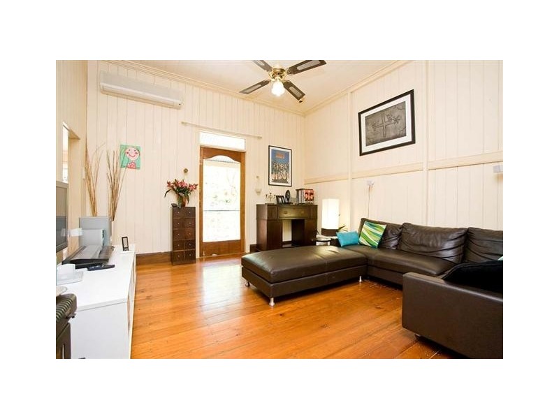 24 Findlay Street, Ashgrove QLD 4060