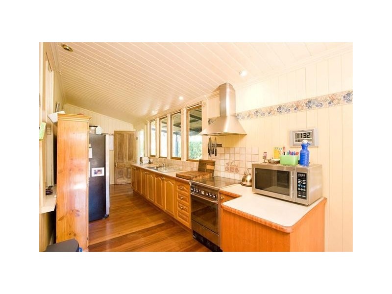 24 Findlay Street, Ashgrove QLD 4060