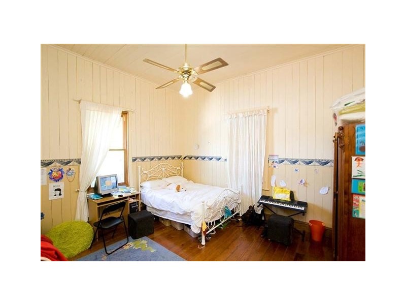 24 Findlay Street, Ashgrove QLD 4060