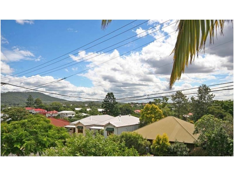 10 Alexandra Street, Bardon QLD 4065