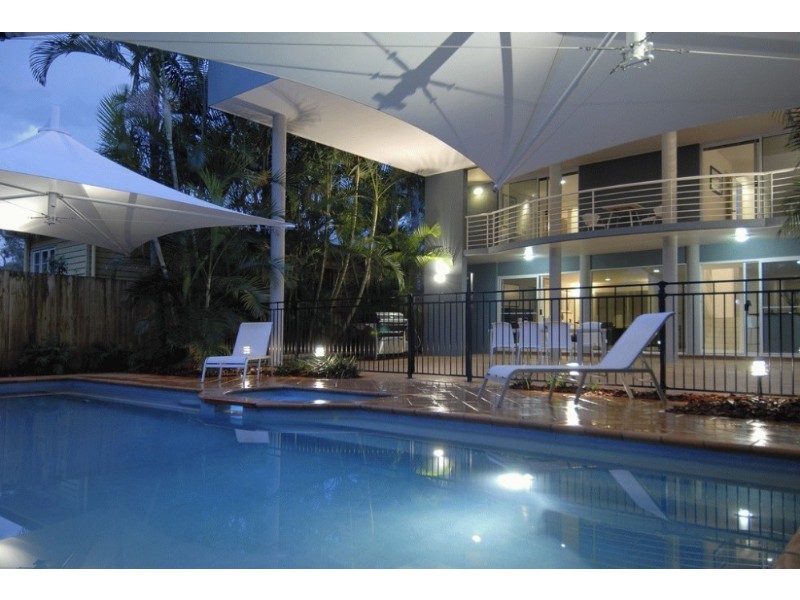 47 Stuartholme Road, Bardon QLD 4065