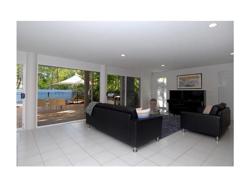 47 Stuartholme Road, Bardon QLD 4065