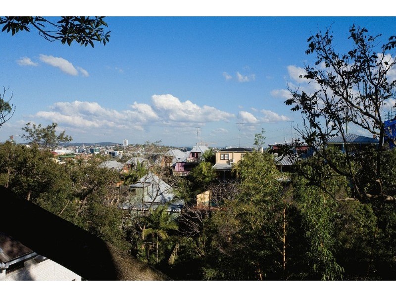 50 Cambridge Street, Red Hill QLD 4059