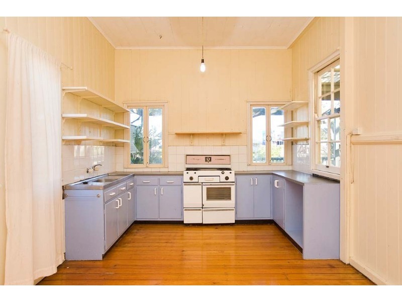 50 Cambridge Street, Red Hill QLD 4059