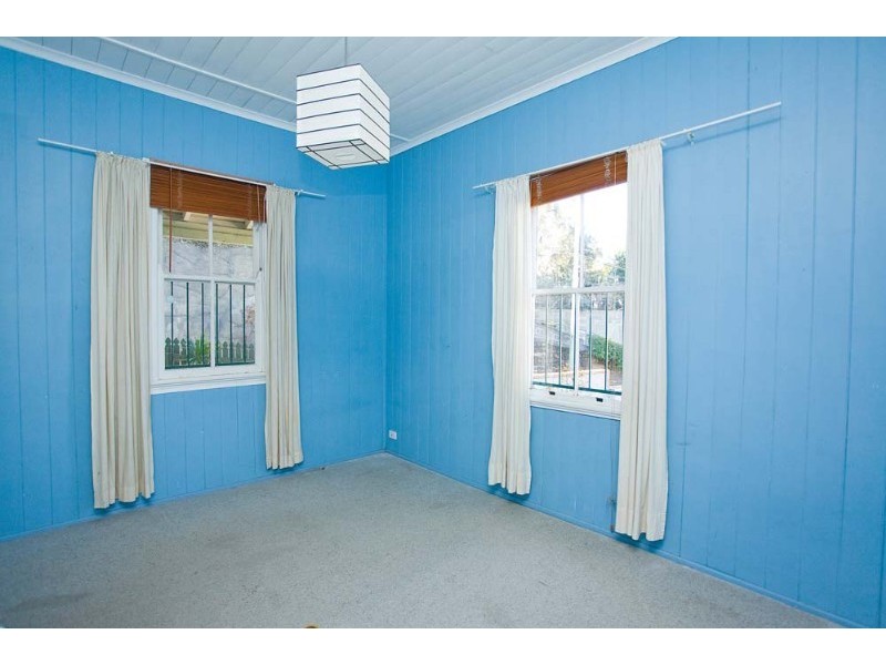 50 Cambridge Street, Red Hill QLD 4059