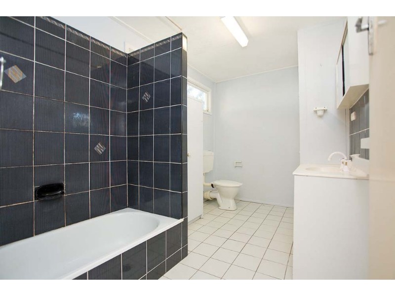 50 Cambridge Street, Red Hill QLD 4059