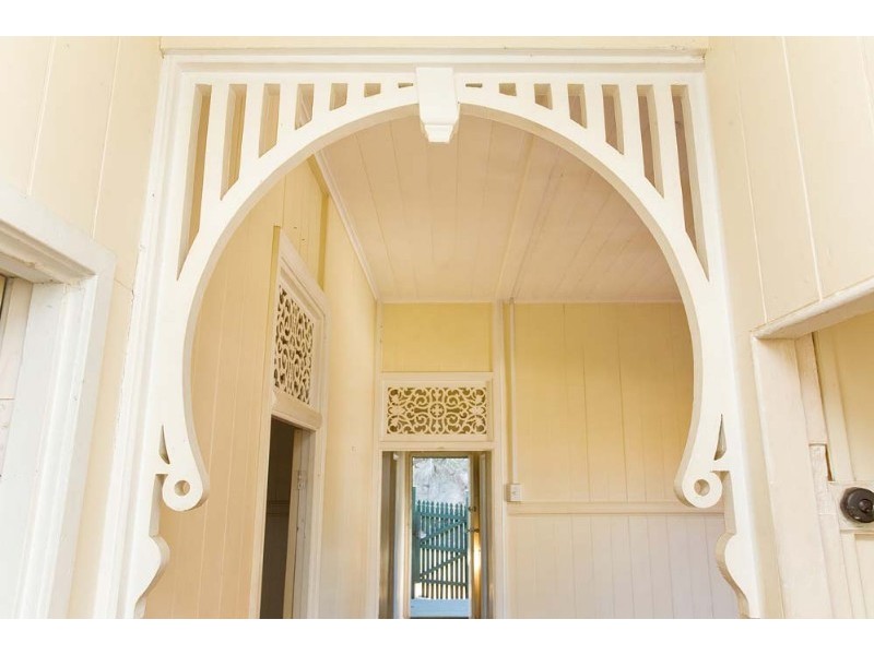 50 Cambridge Street, Red Hill QLD 4059