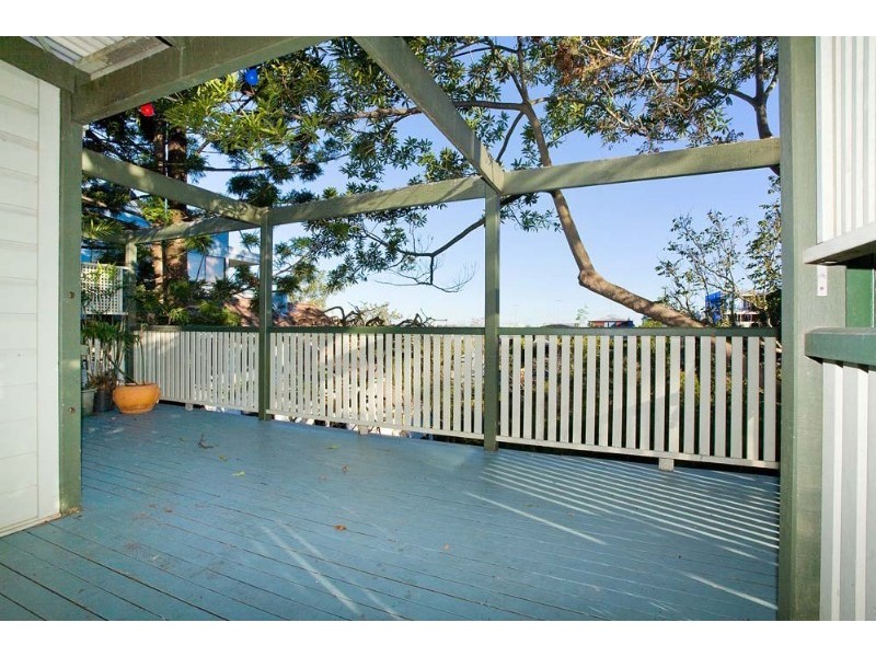 50 Cambridge Street, Red Hill QLD 4059