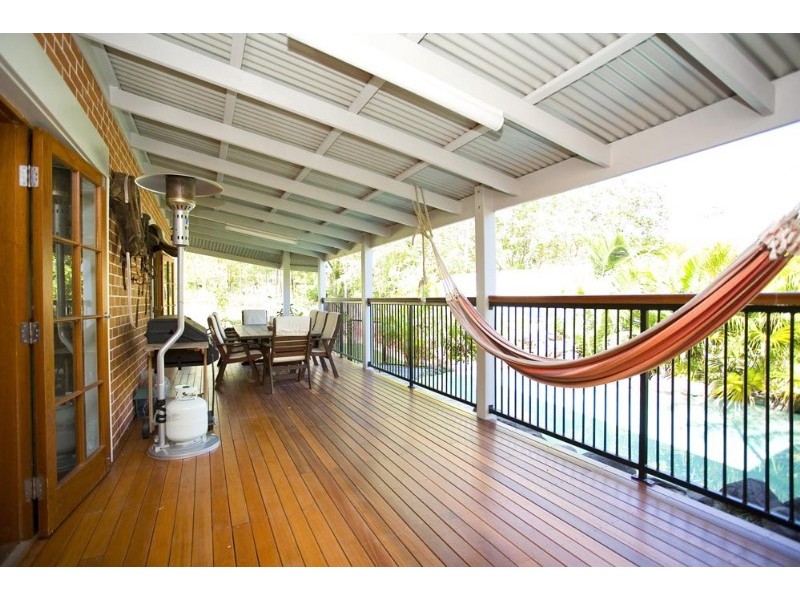 126 Huntingdale Street, Pullenvale QLD 4069